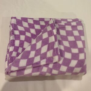 Purple and White Checkered Soft Throw Blanket